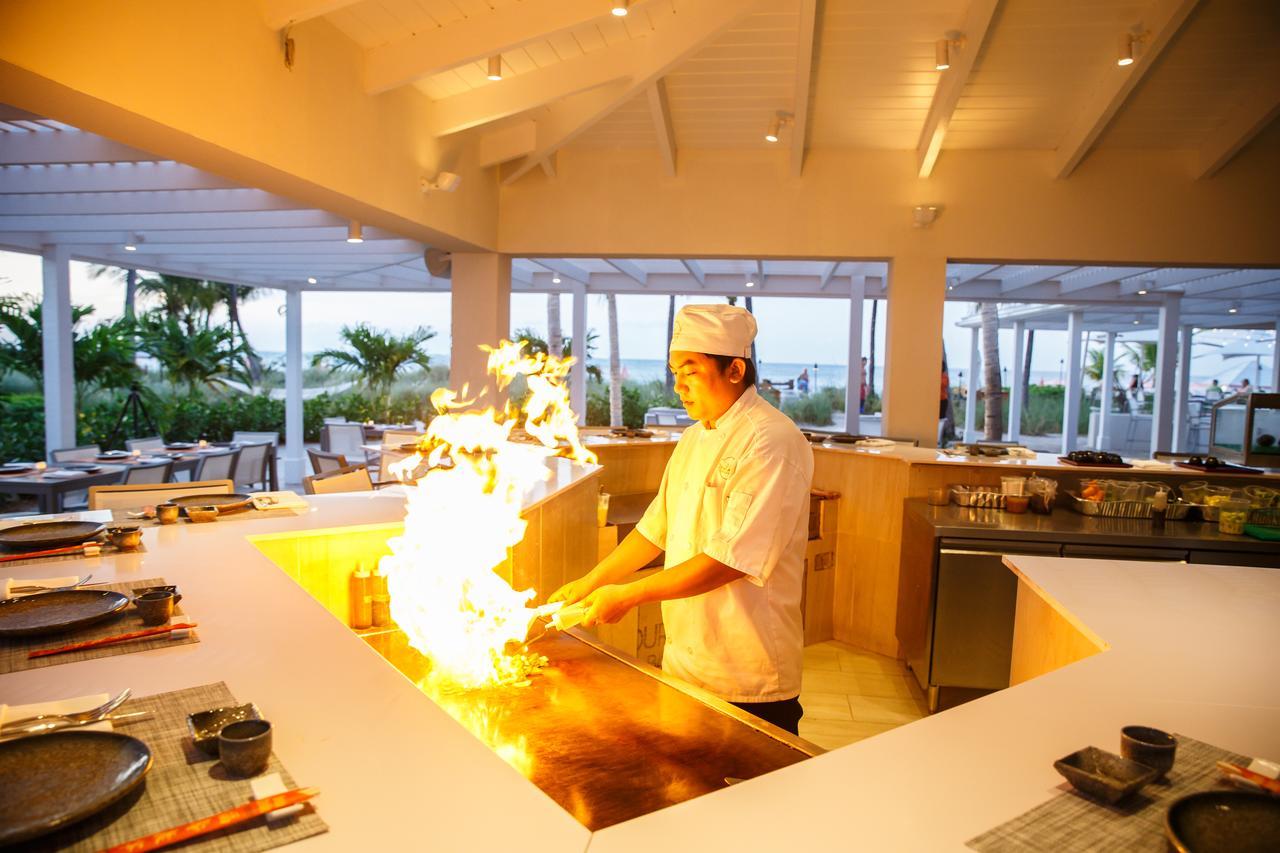 Ocean Club West Resort Grace Bay Eksteriør billede